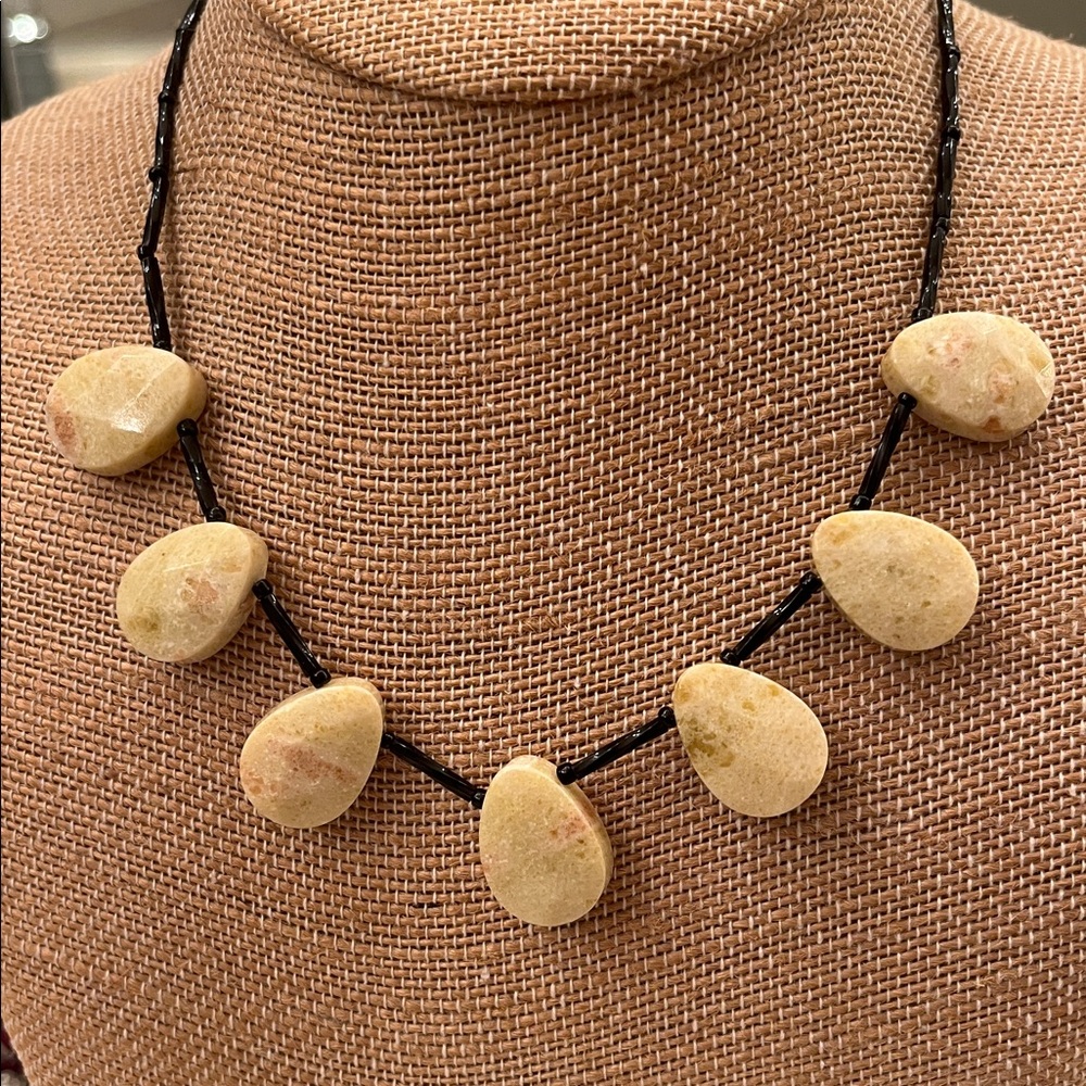 Yellow teardrop Agate Necklace
